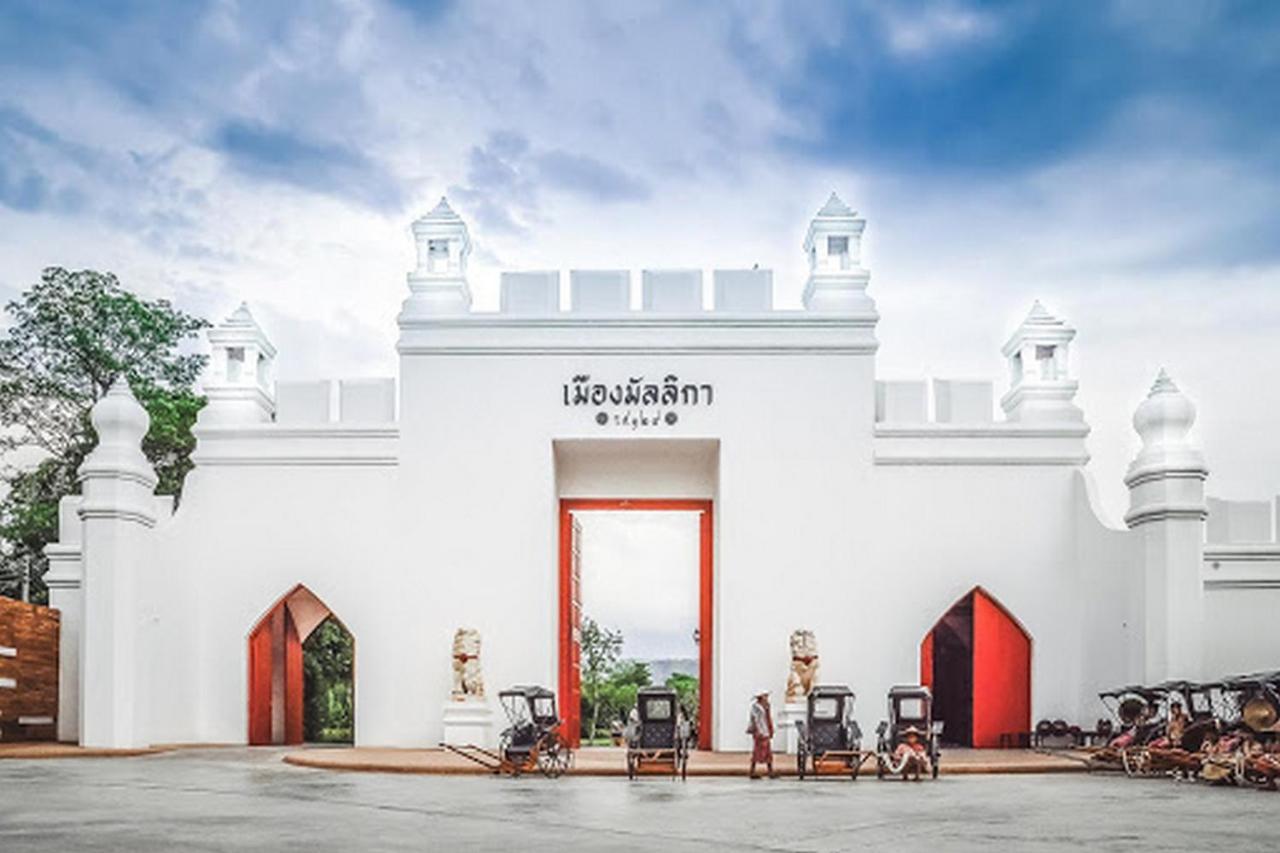 Oyo 75339 Full Frame Resort Kanchanaburi City Exteriör bild