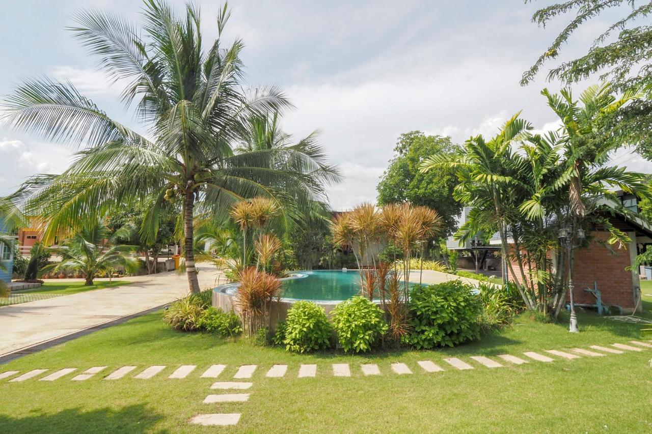 Oyo 75339 Full Frame Resort Kanchanaburi City Exteriör bild